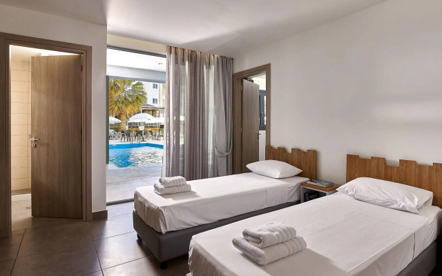 Pollis Hotel