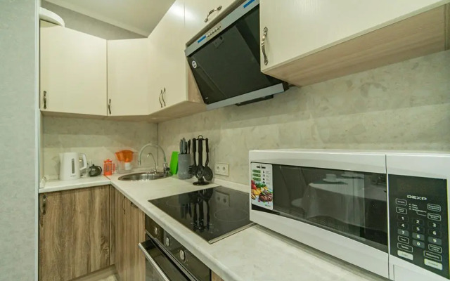 Пять звезд на Мира 31/3