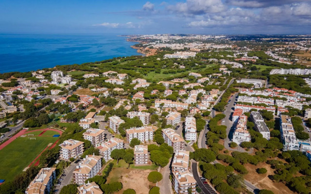 Sun House by LovelyStay