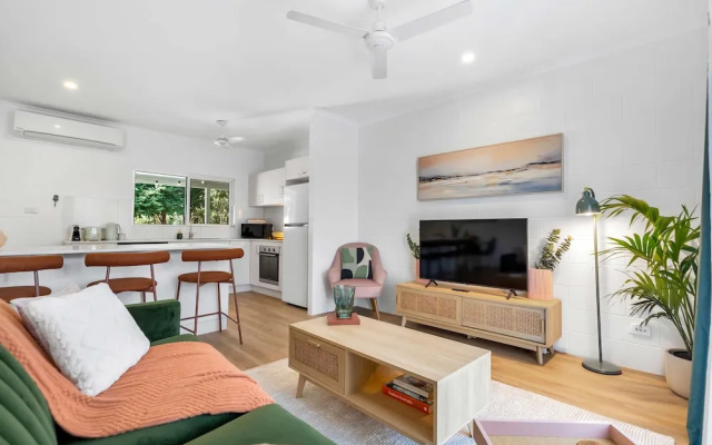 Mimpi Tropics Retreat Holloways Beach – Guest Rooms – Cairns