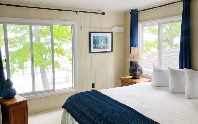 Churchill Pointe Inn