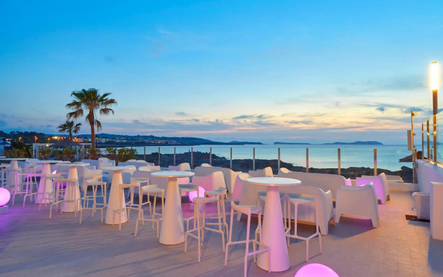 Nereida Aparthotel
