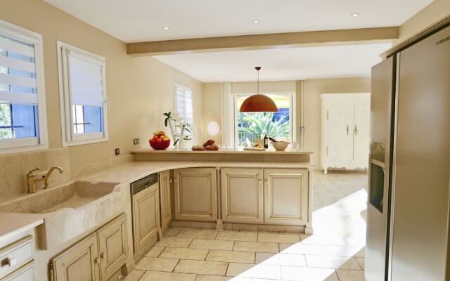 Magnificent Villa In Vence with Swimming Pool