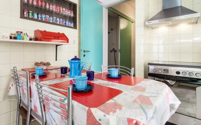 6 persons seaview Athens Riviera