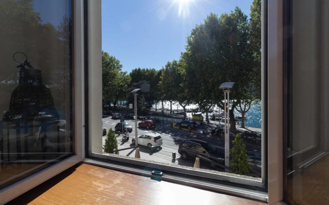 Lungolago Holiday Home