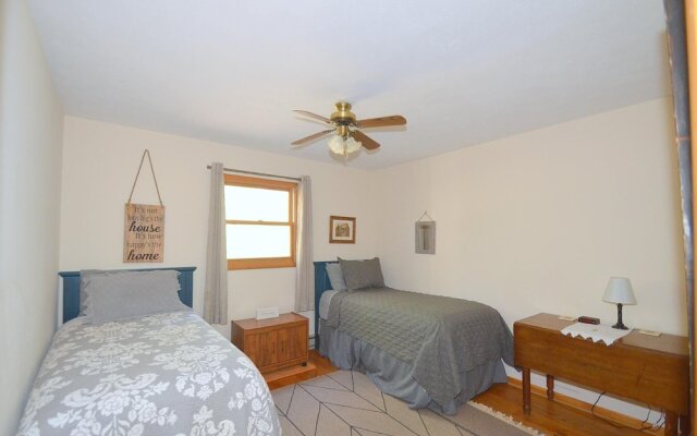 Rosies Creekside Retreat - 3 BR Escape!