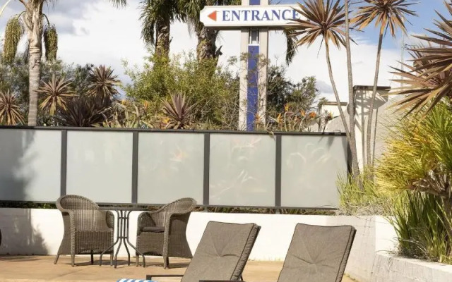Sunseeker Motor Inn
