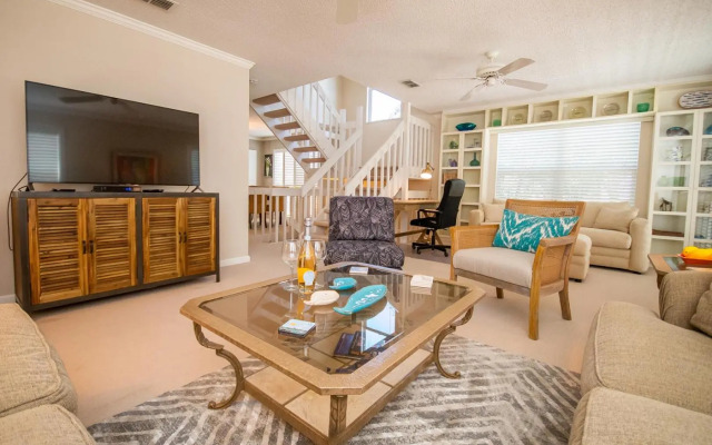 Beach Walk - 6250 Holmes #31