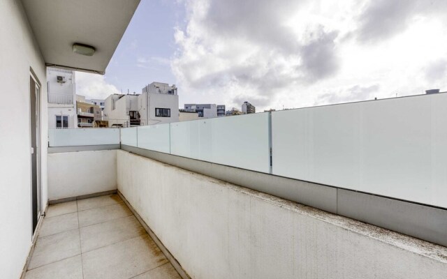 Gzira Penthouse