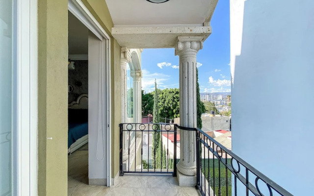 Luxury Apt with Balcony l León Gto