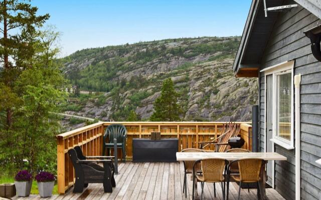 8 Person Holiday Home in Åseral