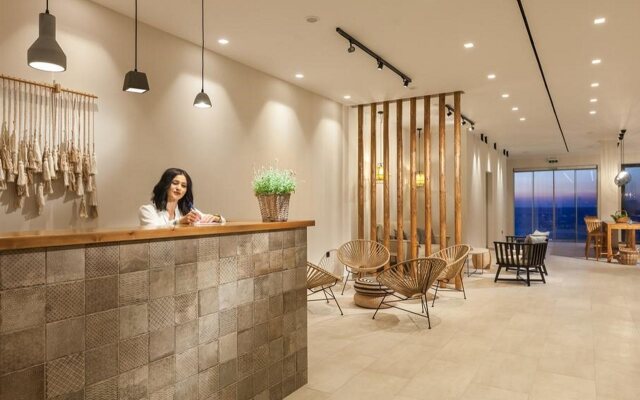 Carian Hotel