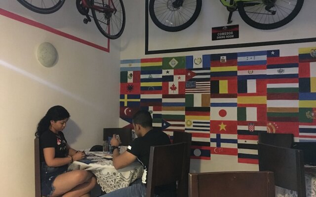 Casa Blanca Hostel
