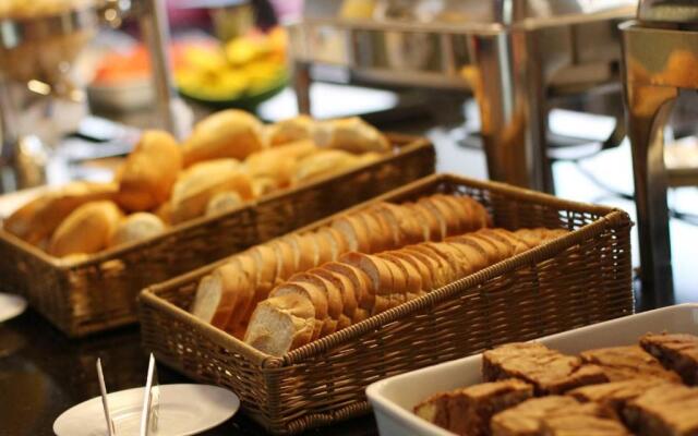 Hotel Samba Linhares