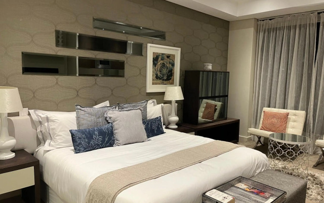 Sandton Skye Unit 702