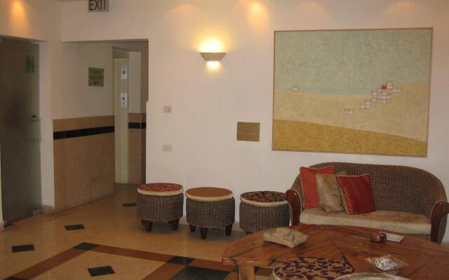 Beach Hotel by Zvieli hotels