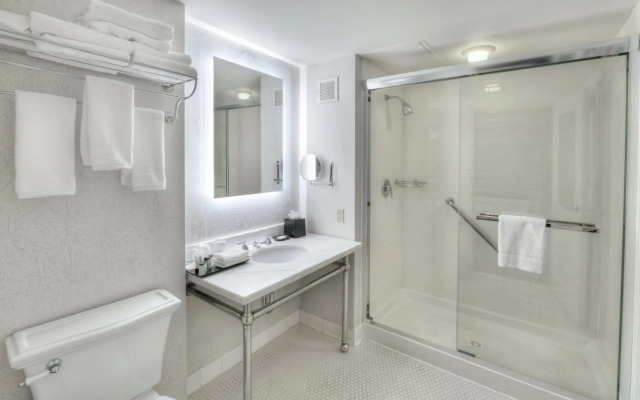 Sheraton Baltimore Washington Airport Hotel - BWI
