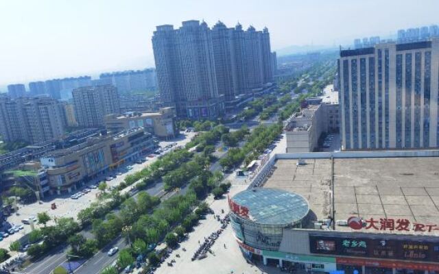 Guangde Lanbowan Apartment (Zhongying International Cinema Shop)