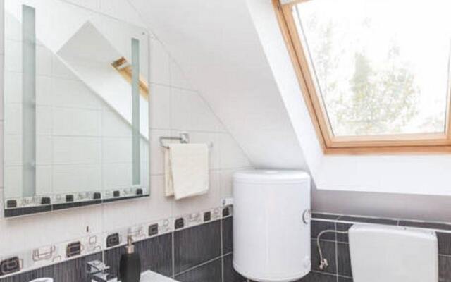 Peruzovic Rooms 2