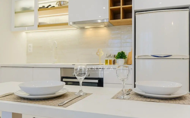 Zennova 72 Tsinari Luxury Suite