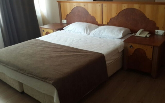 Zenger Hotel