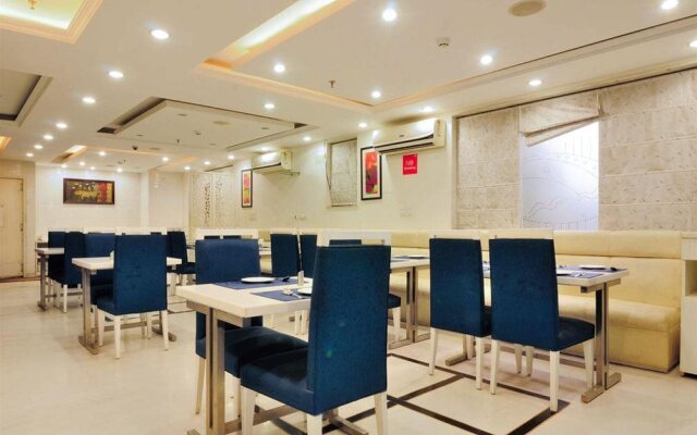 OYO 5121 Hotel Ocean