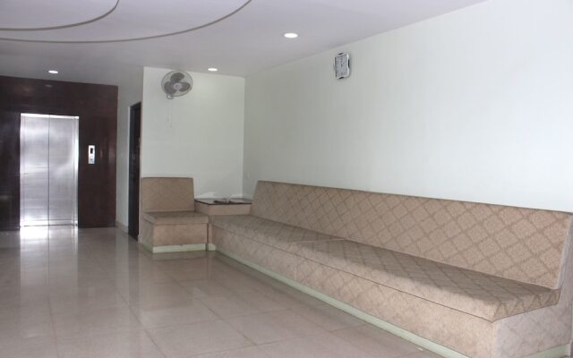 OYO 19614 Kallarackal Residency