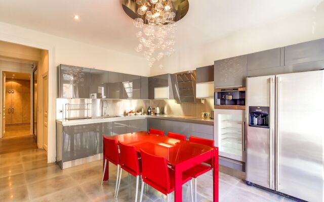 Sweet Inn Apartments- Champs Elysés (Various addresses)