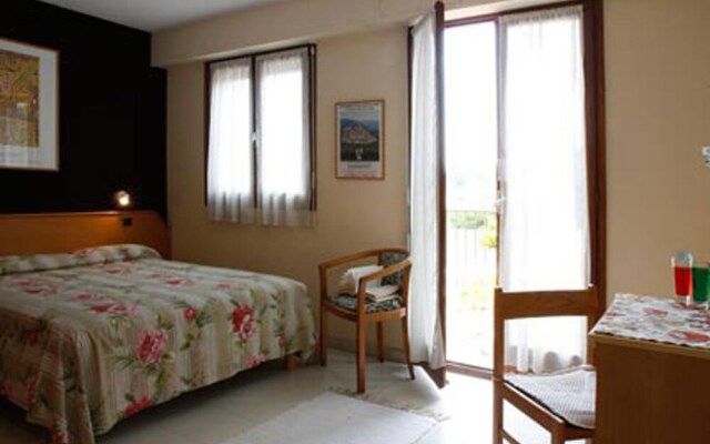 Mas de Vence Hotel & Restaurant