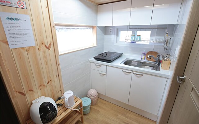 Jecheon Skylight Pension