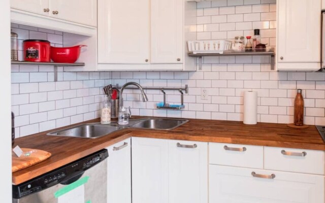 Cosy 1 Bedroom House Near Junction Triangle