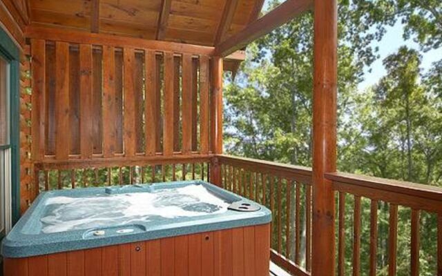 Robin's Rest by RedAwning