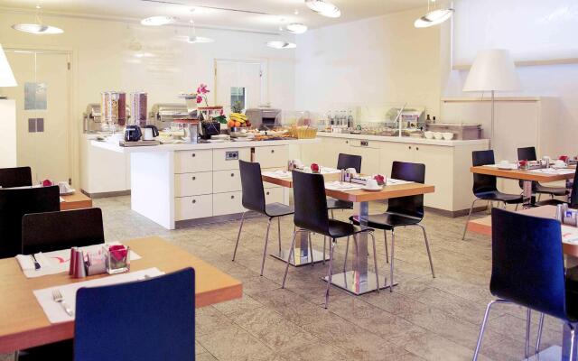 Mercure Milano Solari Hotel