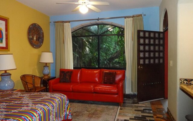 Hotel Casa de Las Flores Bed and Breakfast