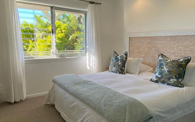 African Violet Guest Suites