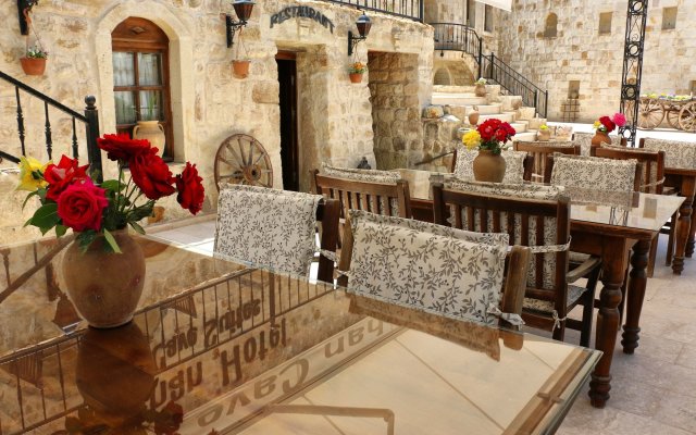 Kemerhan Hotel & Cave Suites