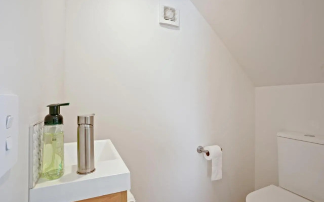 Addington Delight - Christchurch Holiday Home