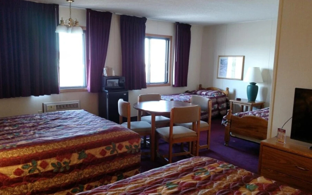 Beartooth Inn