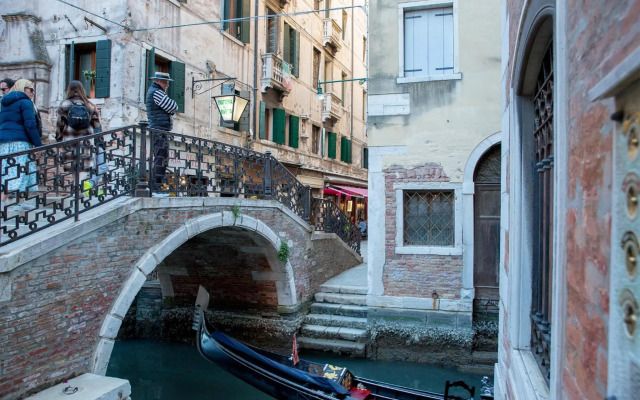 at 2 minutes from San Marco square