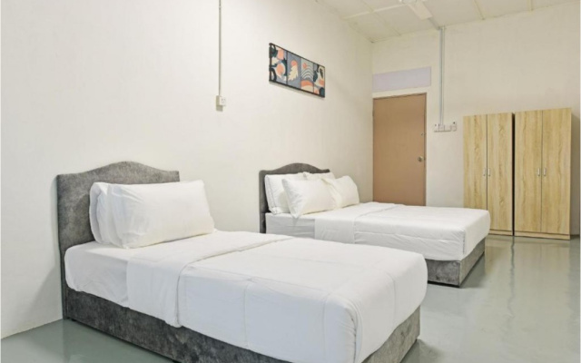 Hotel O S Homestay