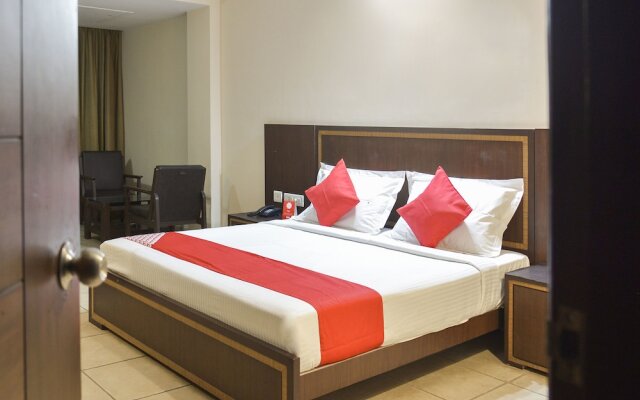 OYO 15149 Hotel Ajoy Minar