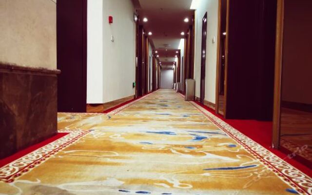 Kunshan Xinkaiyuan Hotel (Kunshan Railway Station)