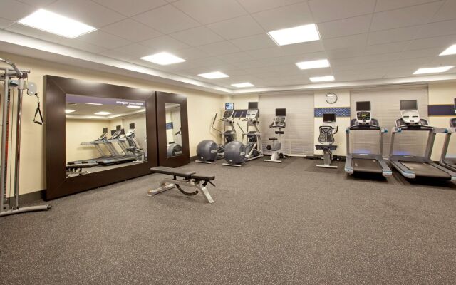 Hampton Inn & Suites Minneapolis / Downtown