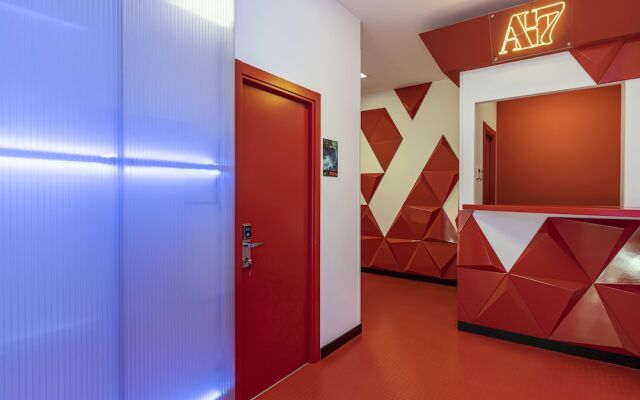 Art Seven Hostel Capsules