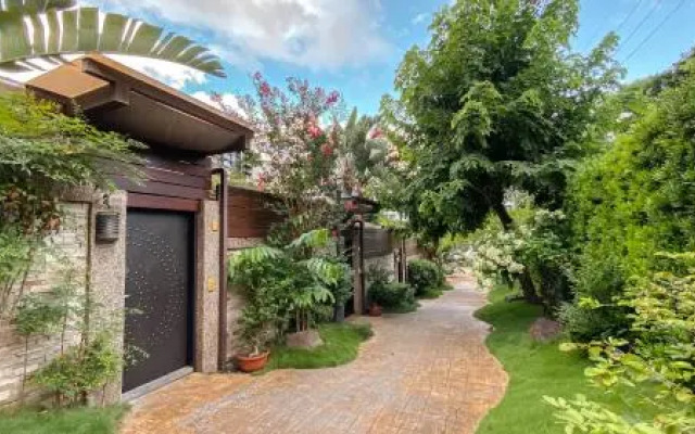 Yage Hotspring House