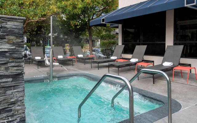 Hilton Garden Inn San Francisco/Oakland Bay Bridge