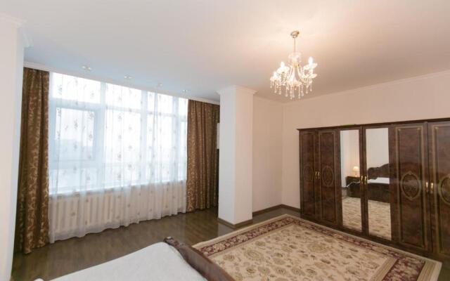 Diplomat Apartment on Sarayshyq st 34
