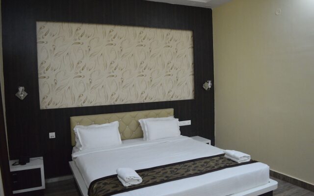 Hotel Anand International