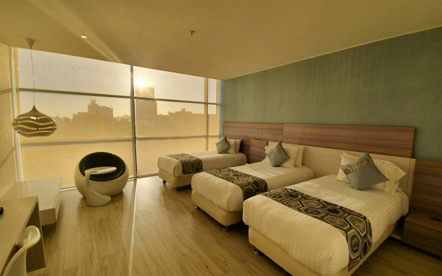 Hotel Catedral Plaza