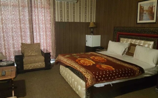 Lasani Continental Hotel Lahore